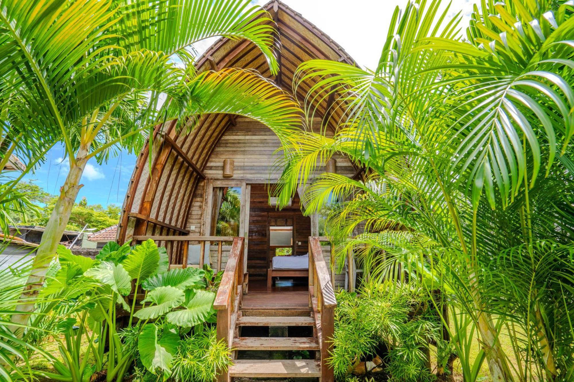 Lumbung Bukit Resort Uluwatu Exterior photo