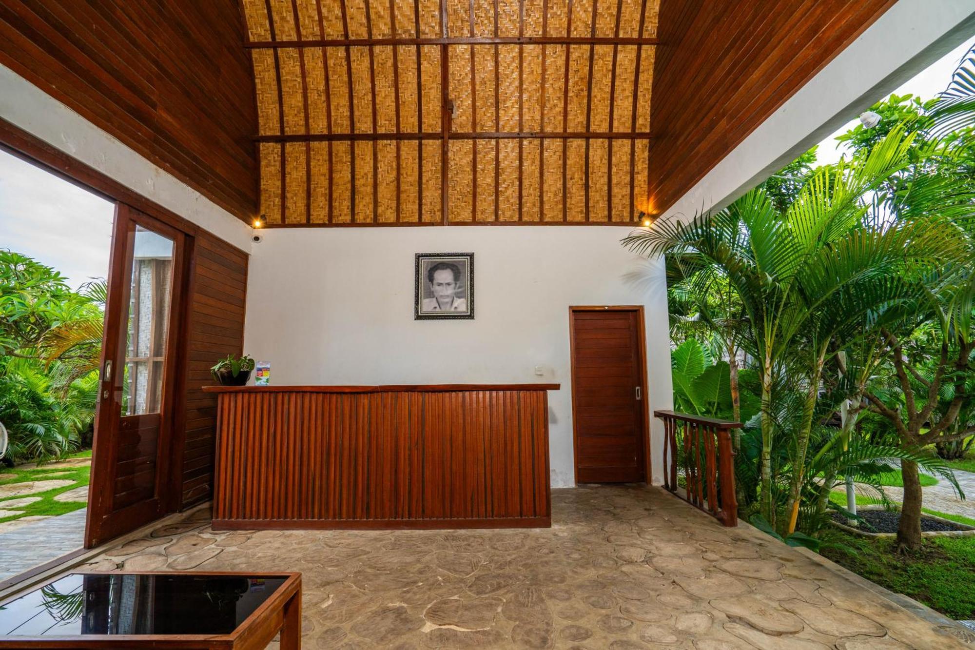 Lumbung Bukit Resort Uluwatu Exterior photo