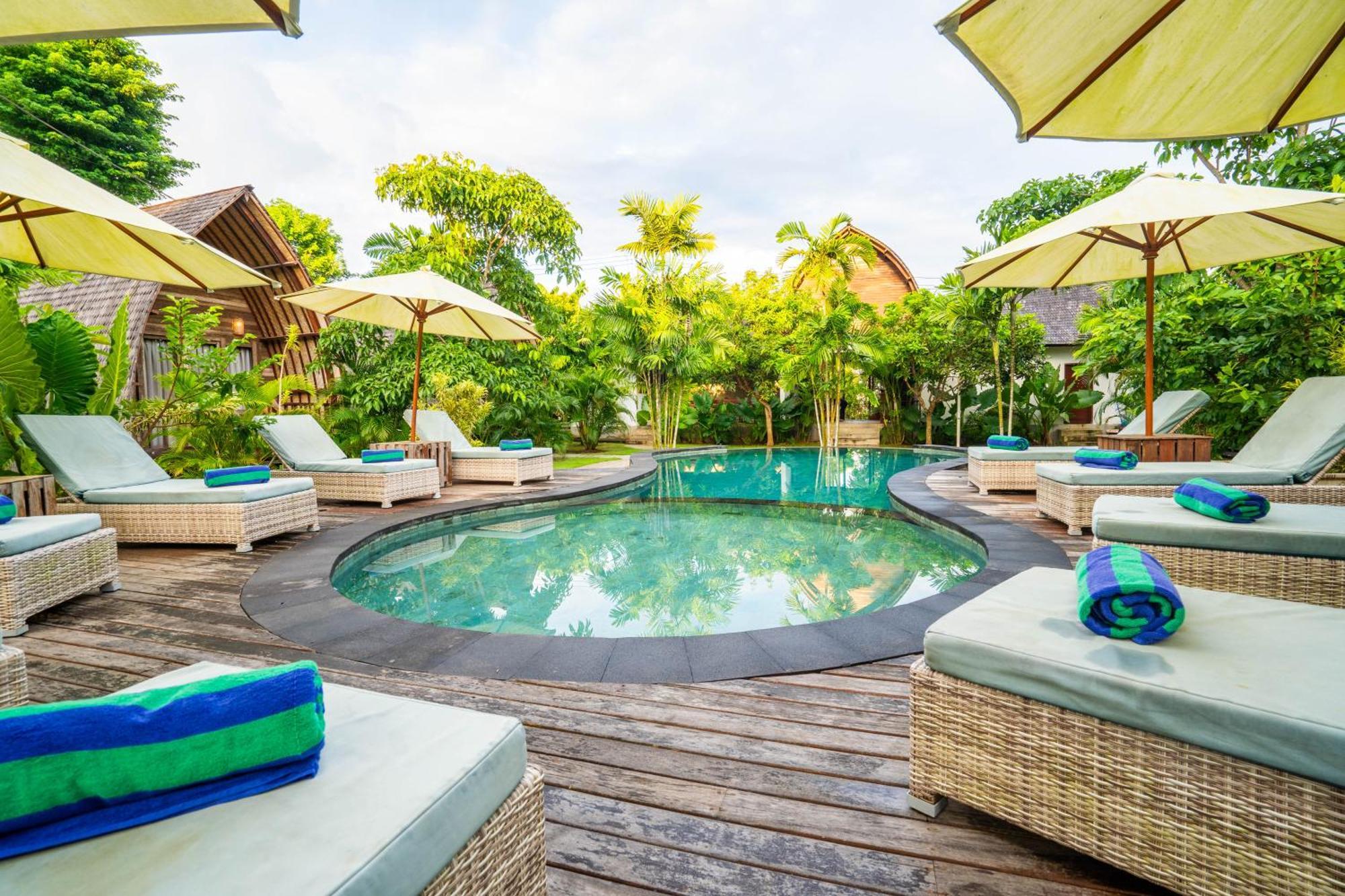 Lumbung Bukit Resort Uluwatu Exterior photo